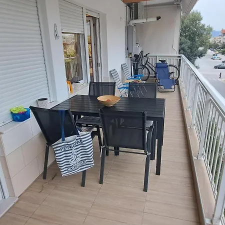 Apartman Dunja * Peraía